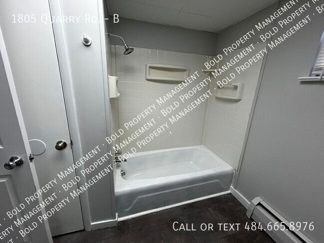 Building Photo - 1805 Quarry Rd