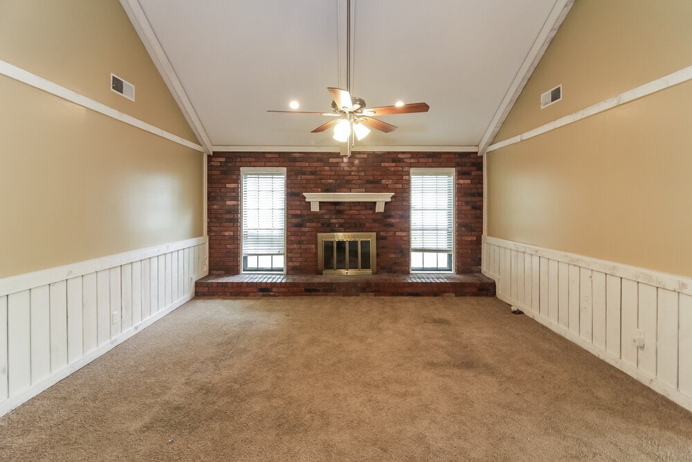 Building Photo - 6708 Henredon Dr