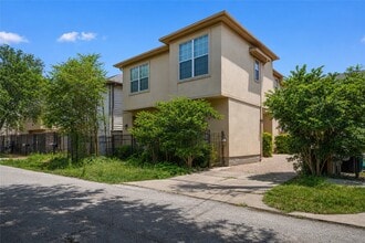 Building Photo - 5949 Kiam St