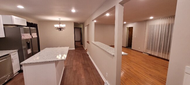 Building Photo - 28810 Cannon Rd
