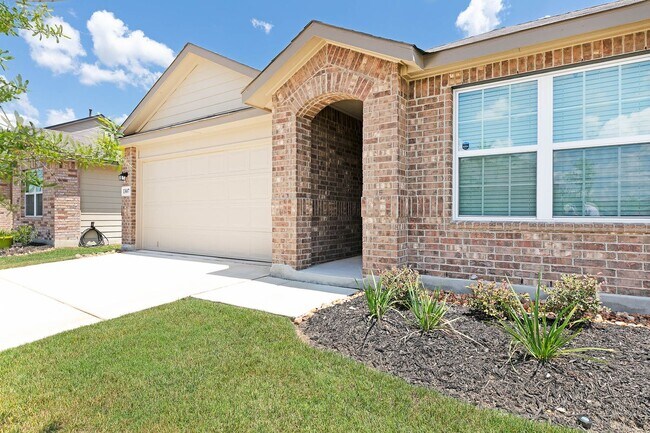 Building Photo - Valley Ranch ~Northwest San Antonio