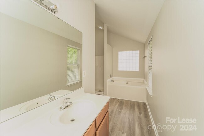 Building Photo - 2126 Cindy Creek Ln