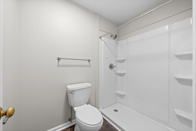 Building Photo - Pet Friendly Three Bedroom in Sango!