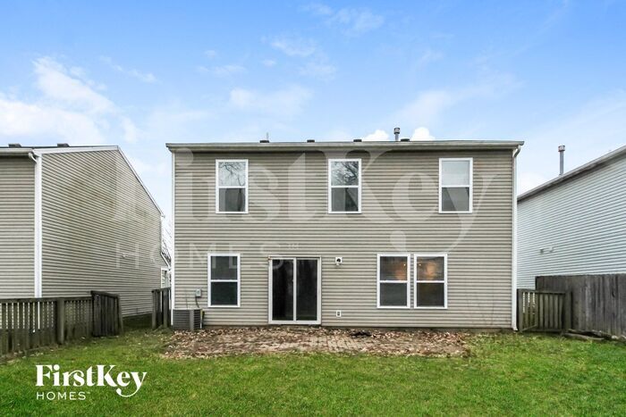 Building Photo - 1911 Dutch Elm Dr