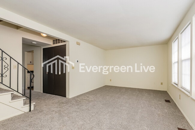 Building Photo - 7699 Mt Hood