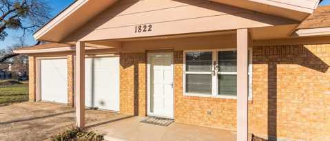Building Photo - 1822 Greenwood Ln