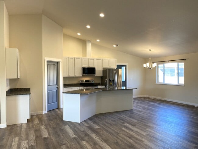 Building Photo - New Construction in Dallesport