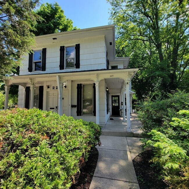 225 N 1st St 225 N 1st St Geneva IL 60134 Apartment Finder