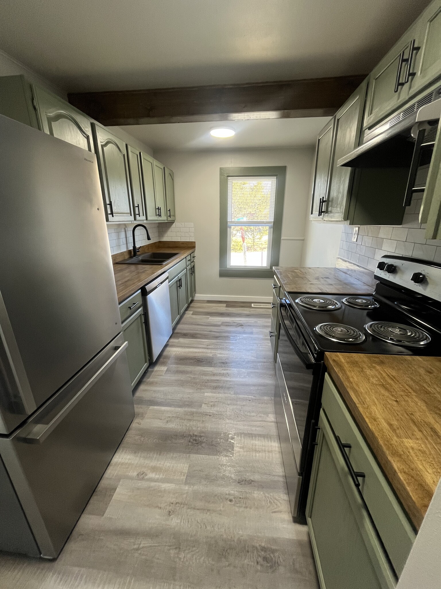 Building Photo - 2045 Dave Buck Rd