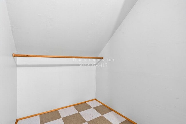 Building Photo - 4315-4317 N. Gantenbein Ave.