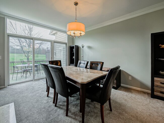 Building Photo - AVAILABLE NOW! Sun-Filled 3-Bed, 2.5-Bath Home with Golf Course Views in Bloomfield Hills