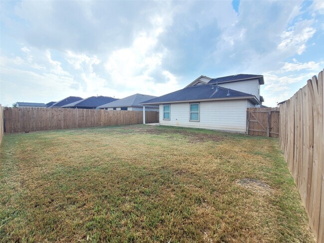 Building Photo - 13911 Cypress Meadows Dr