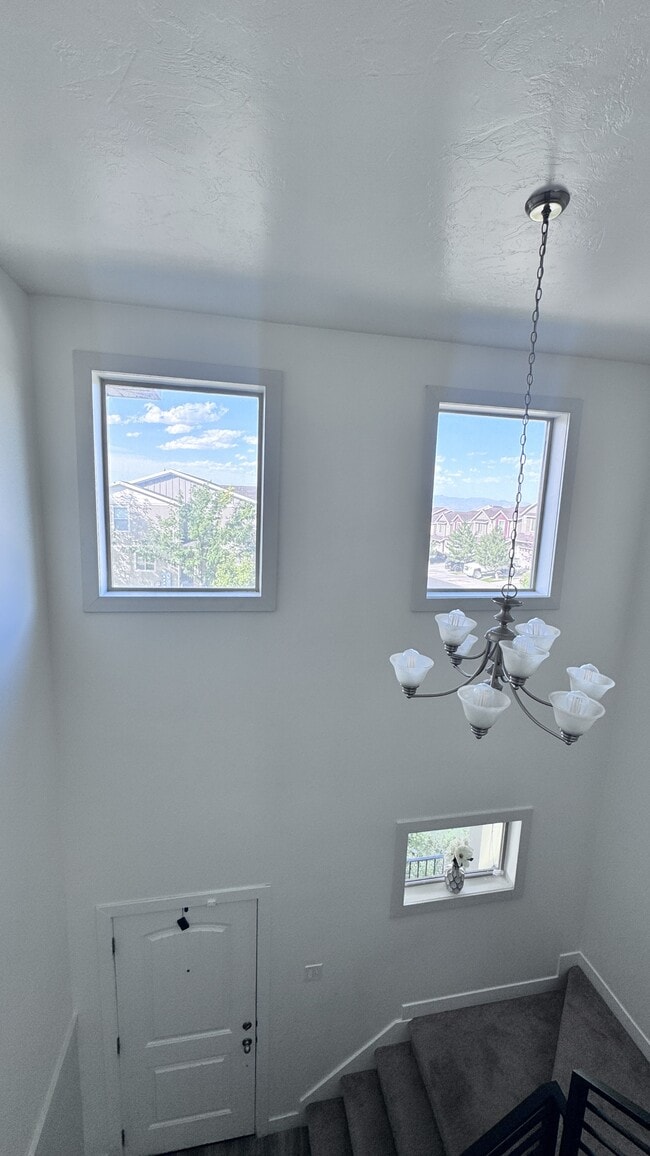 Building Photo - 5213 W Fortrose Dr