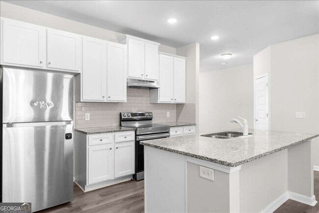 Building Photo - 220 Harrison St