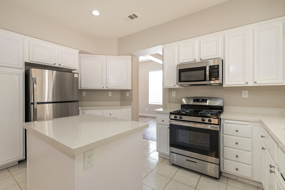 Building Photo - 354 Velino Ave