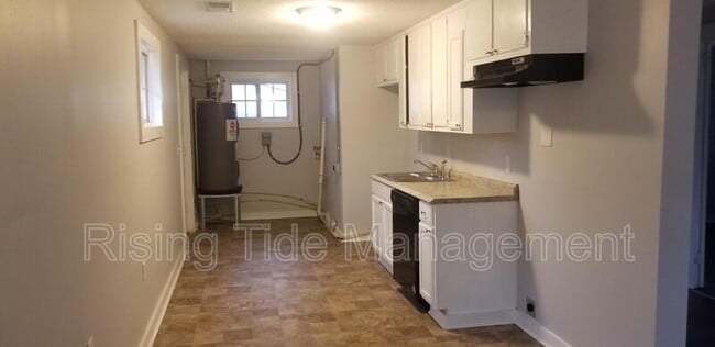 Building Photo - 702 8th Ave