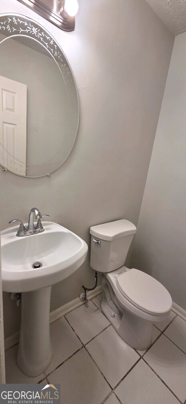 Building Photo - 445 Wilson Mill Rd SW