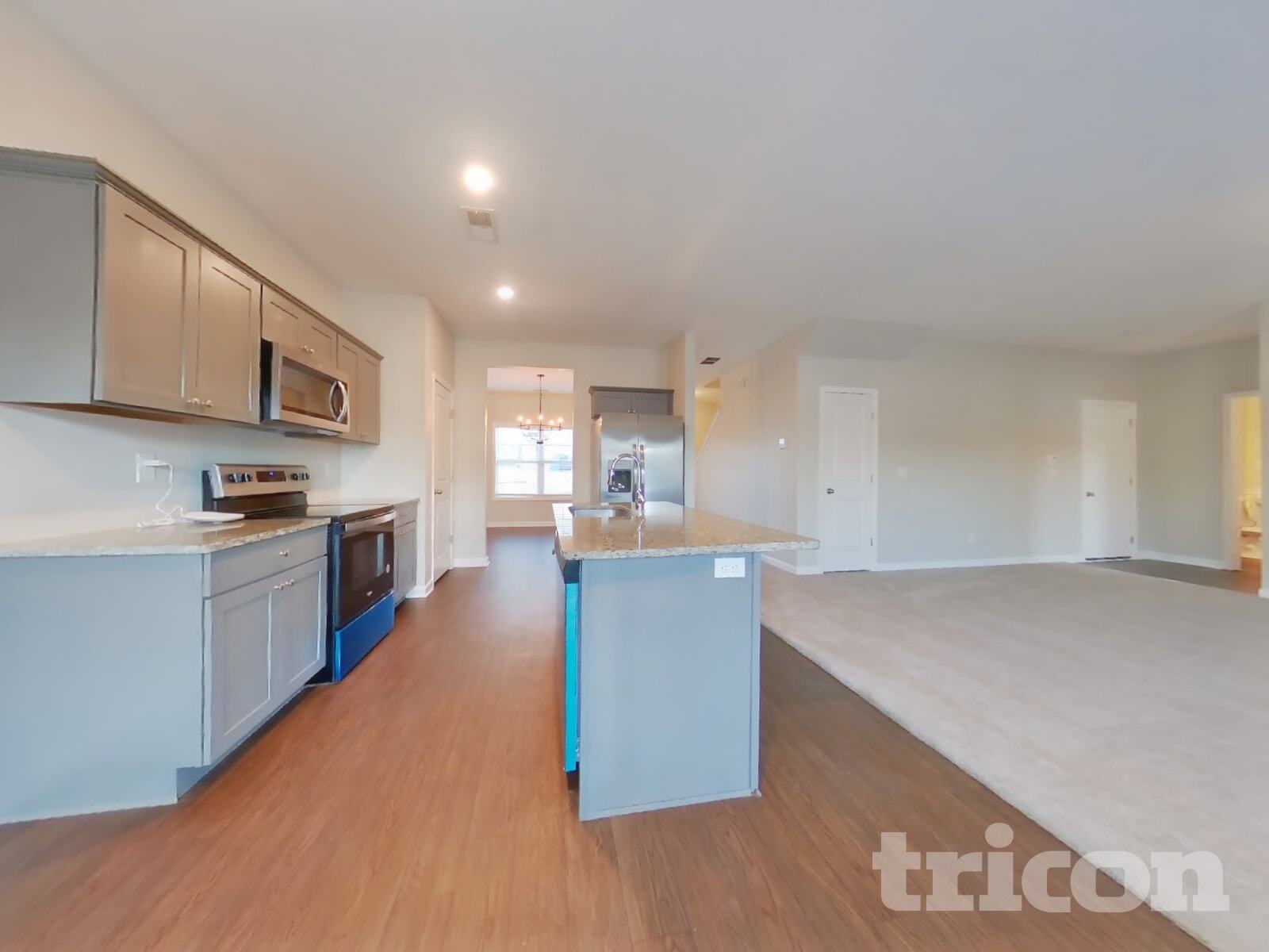 Building Photo - 142 Waters Edge Pkwy