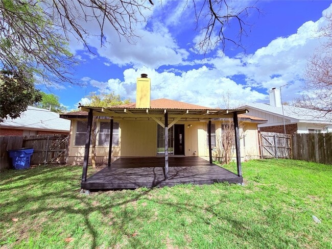 Building Photo - 16924 Cactus Blossom Dr