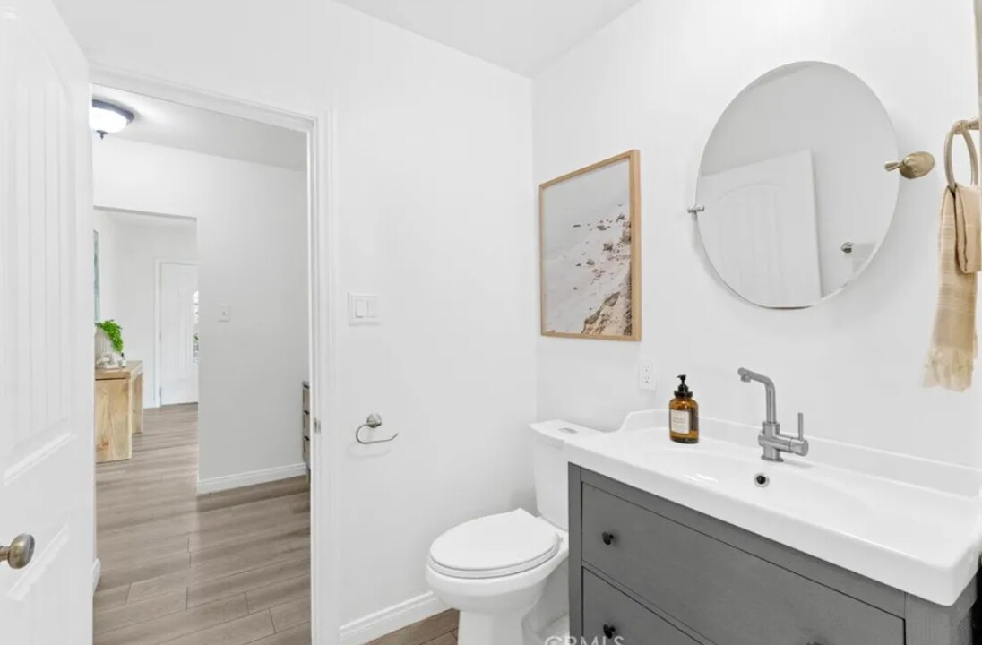 Building Photo - 1410 S Olive St