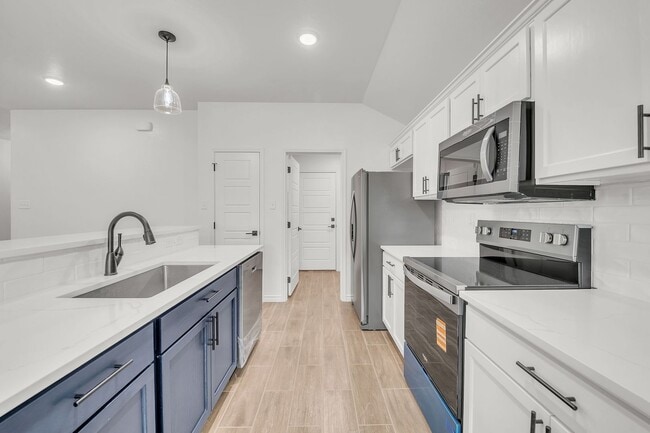 Building Photo - Beautiful New Build in Highly Desired Area