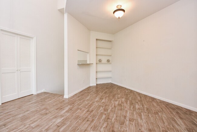 Building Photo - 4144 Greystone Way