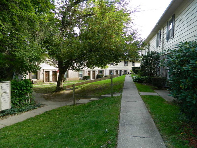 Building Photo - 705 Bunker Hill Rd