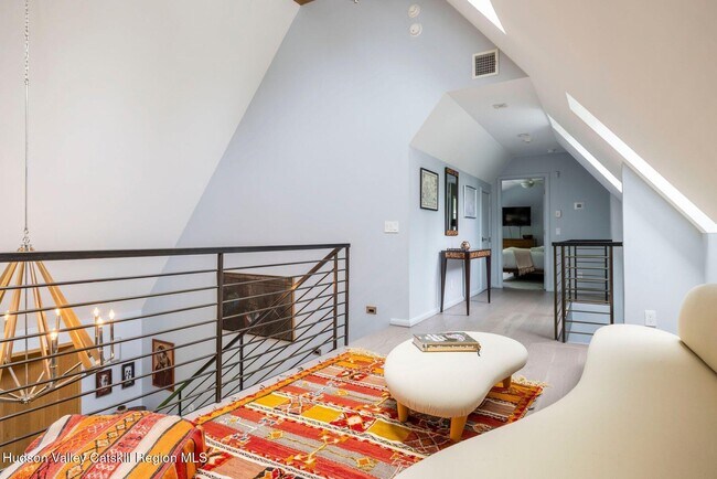 Building Photo - 16 Juniper Ln