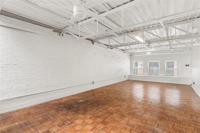 Building Photo - 306 S Walton St