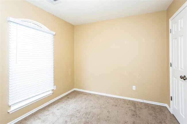 Building Photo - 641 SW 161st St