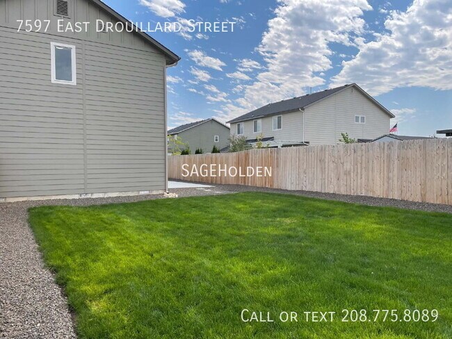 Building Photo - 7597 E Drouillard St