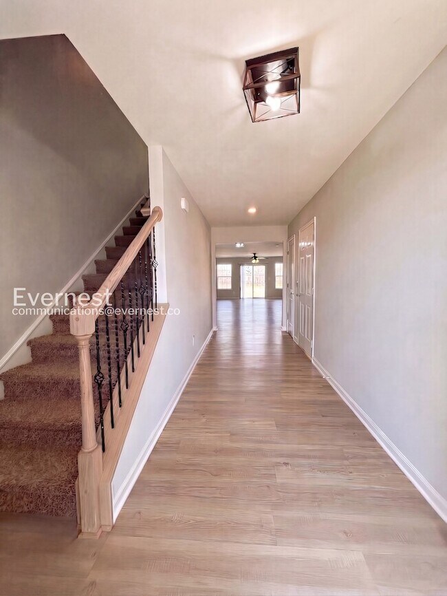 Building Photo - 1326 Bryson Ln