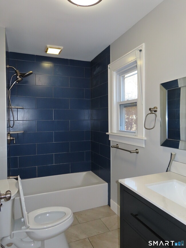 Building Photo - 40 Winter St