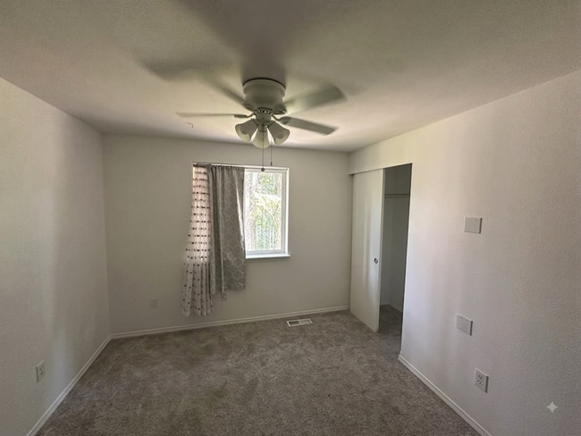 Building Photo - 18226 Big Fir Ct SE