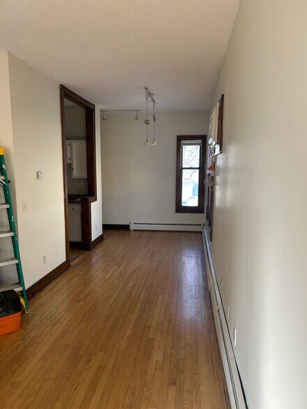 Building Photo - 2432 Stevens Ave