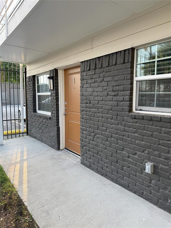 Building Photo - 1824 Thonig Rd