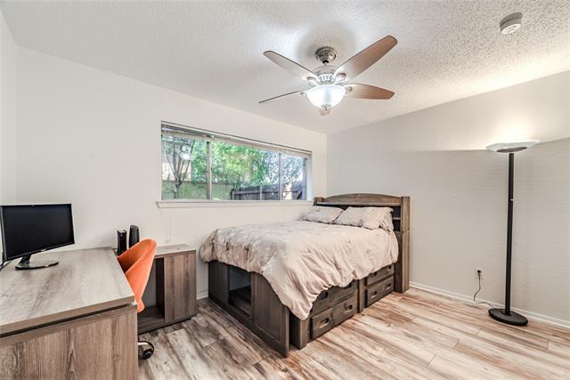 Building Photo - 1902 Shorewood Dr