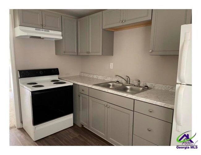 Building Photo - 1103 Gaines Dr