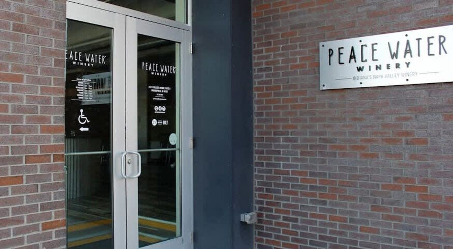 Building Photo - 747 N College Ave