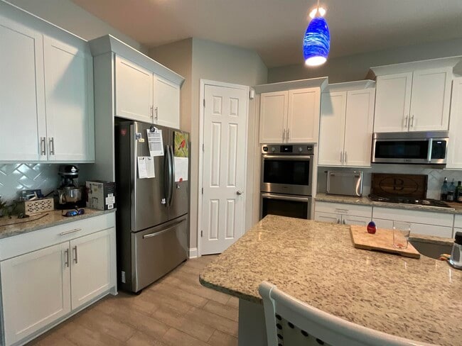 Building Photo - 409 Pescado Dr