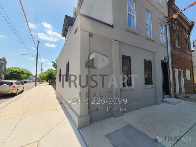 Building Photo - 4732 Longshore Ave