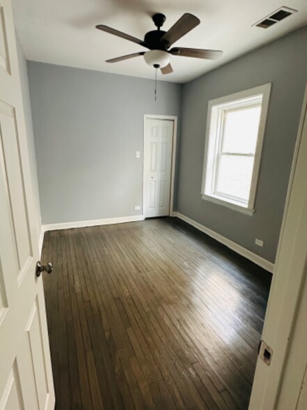 Building Photo - 8841 S Muskegon Ave