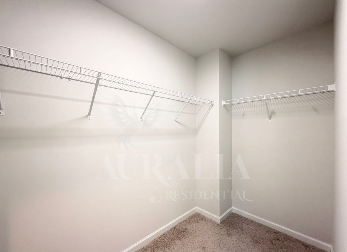 Building Photo - 111 Lennei Ln