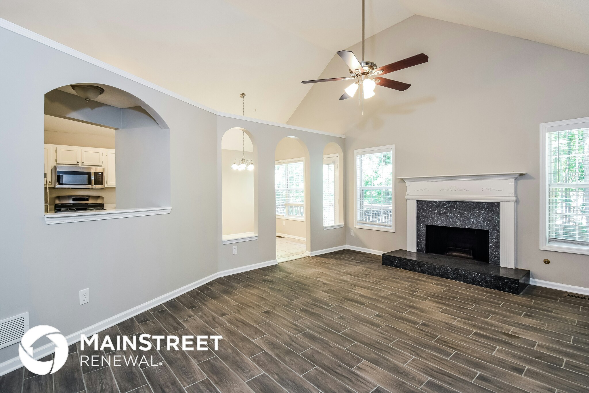 Building Photo - 136 Summer Creek Cove