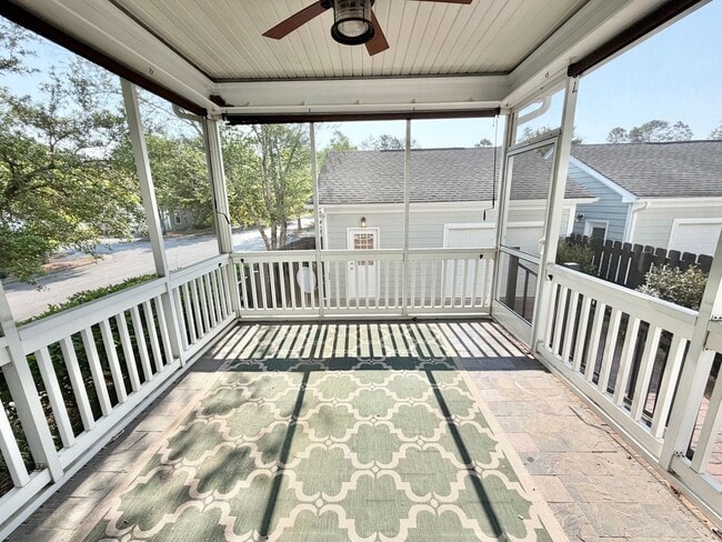 Building Photo - Comfort & Convenience: 3BR End-Unit Townhome in Pooler
