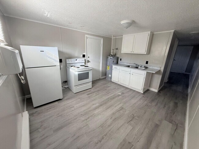 Building Photo - 413 Cohen St