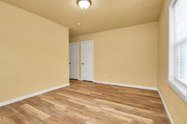 Building Photo - 5714 Doulton Dr