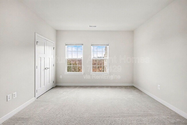 Building Photo - 2654 Jetstream Rd