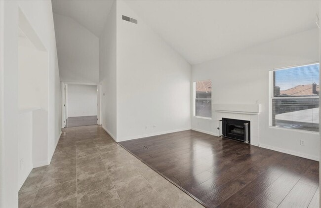 Building Photo - 5125 W Reno Ave