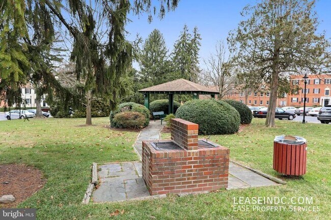 Building Photo - 8203 Grubb Rd